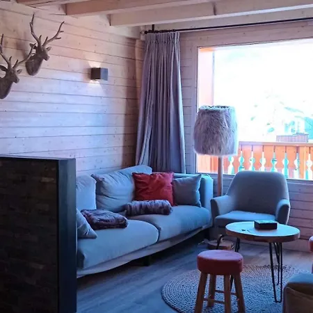 Somptueux De 130 M², Exposé Plein Sud, Vue Sur Les Montagnes. Chalet